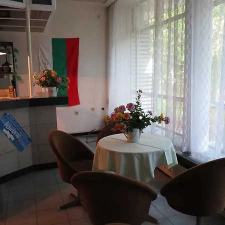Hotel Tango Golden Sands